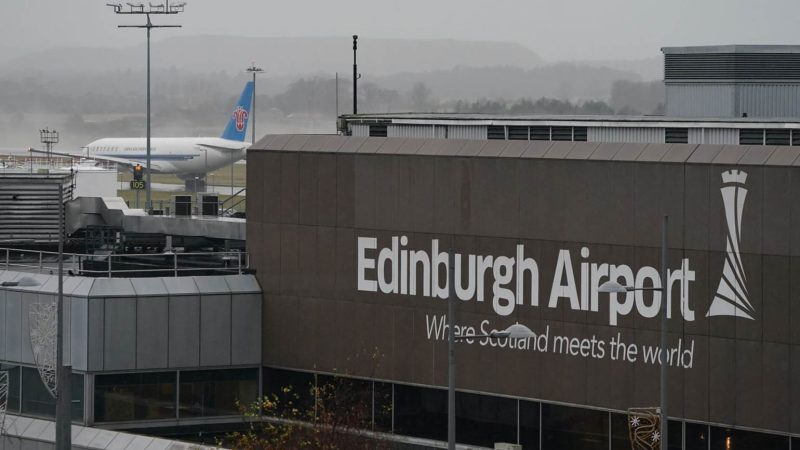 Navigating the Skies: A Comprehensive Guide to Booking the Most Affordable Flights to Edinburgh