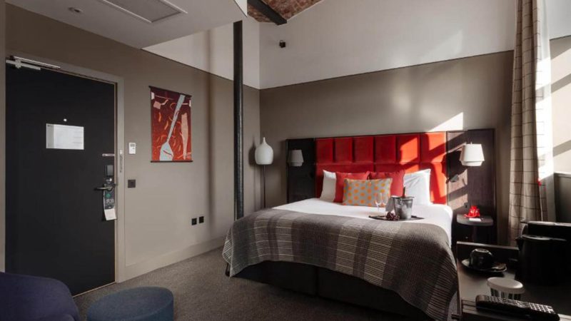Experiencing the City of Discovery Through Dundee’s Luxury Hotels
