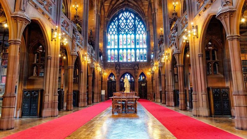 Manchester Must-See Attractions: From Museums to Football Shrines